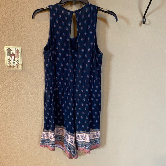 Romper - Picture 2 of 3